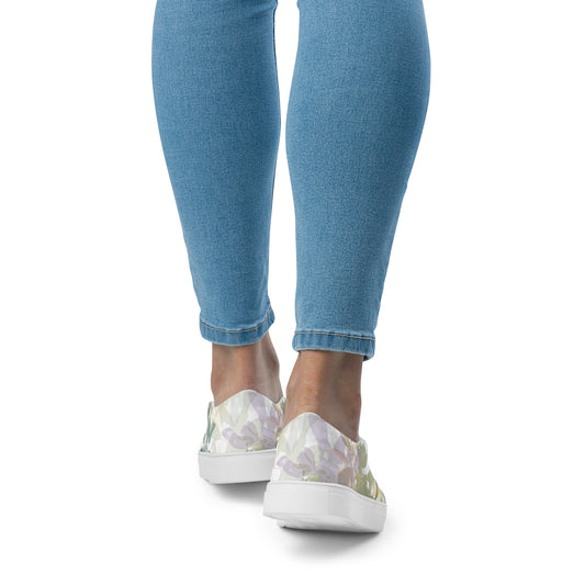 Women’s slip-on canvas shoes